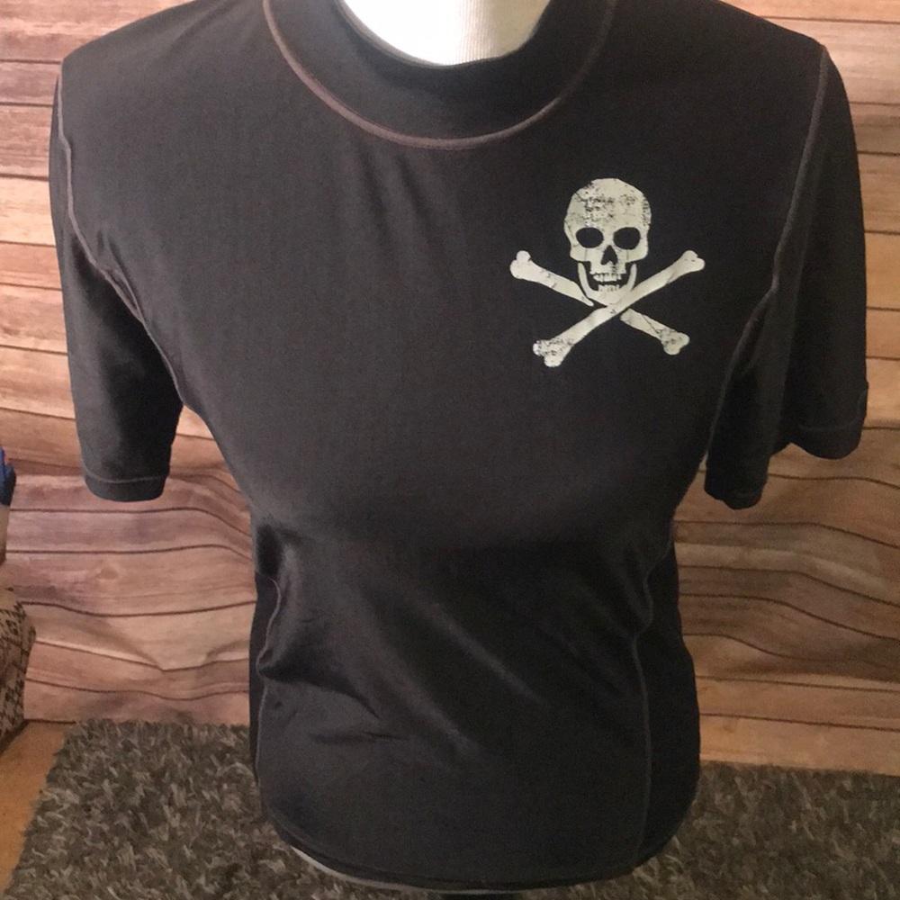 Skull/Crossbones super cute!